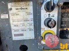 SKYJACK SJ-3219 19FT SCISSOR LIFT SN: 22046408