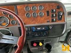 2007 PETERBILT 357 TRI-AXLE DUMP TRUCK VIN: 1XPADB0X07N698705