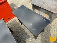 UNUSED KC 60" WORK BENCH