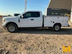 2017 FORD F-250 EXTENDED CAB 4X2 PICKUP VIN: 1FD7X2A64HEF00956