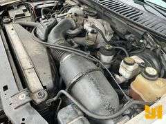 2004 LINCOLN NAVIGATOR VIN: 5LMFU28R14LJ28905 AWD