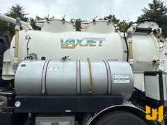 2001 STERLING TRUCK L7500 S/A VAC VIN: 2FZAA0AK51AF13774