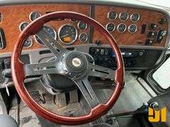 2007 PETERBILT 357 TRI-AXLE DUMP TRUCK VIN: 1XPADB0X07N698705