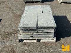 PALLET OF BLUE STONE PAVERS