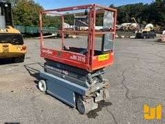 SKYJACK SJ-3219 19FT SCISSOR LIFT SN: 22046408