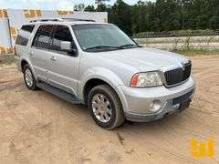 2003 LINCOLN NAVIGATOR VIN: 5LMFU27R33LJ02841 2WD