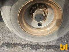 2000 WILSON TRAILER CO. WILSON TRAILER CO. FOLDING TAIL TRAILER VIN: 1W1AFK6B0YK231431