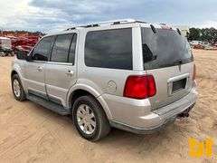 2003 LINCOLN NAVIGATOR VIN: 5LMFU27R33LJ02841 2WD