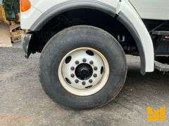 2001 STERLING TRUCK L7500 S/A VAC VIN: 2FZAA0AK51AF13774