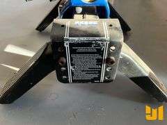 REESE R16 DROP IN 5TH WHEEL HITCH