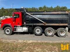 2017 INTERNATIONAL HX615 TRI-AXLE DUMP TRUCK VIN: 3HTDSSNTXHN657713