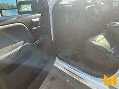 2015 CHEVROLET SILVERADO 2500HD S/A UTILITY TRUCK VIN: 1GB2CUEG0FZ113114