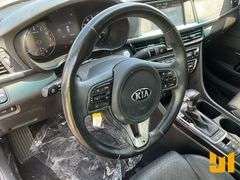 2017 KIA OPTIMA EX VIN: 5XXGU4L39HG134290 FWD