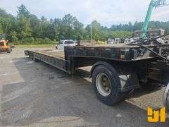 2000 WILSON TRAILER CO. WILSON TRAILER CO. FOLDING TAIL TRAILER VIN: 1W1AFK6B0YK231431