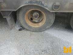 2000 WILSON TRAILER CO. WILSON TRAILER CO. FOLDING TAIL TRAILER VIN: 1W1AFK6B0YK231431