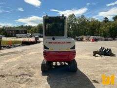 2022 TAKEUCHI TB235-2 HYDRAULIC EXCAVATOR SN: 123601670