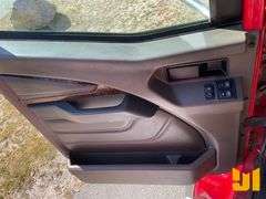 2017 INTERNATIONAL HX615 TRI-AXLE DUMP TRUCK VIN: 3HTDSSNTXHN657713