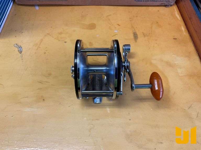 PENN SAILFISHER 130 FISHING REEL