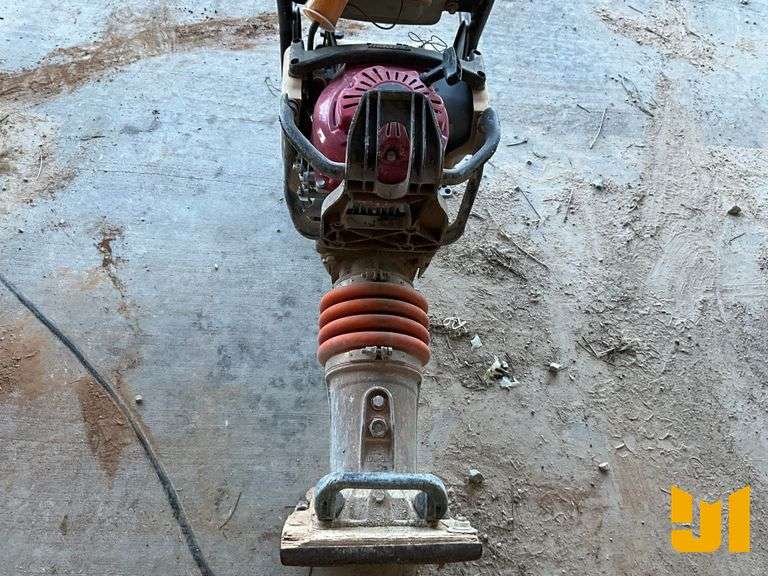 MIKASA TAMPING COMPACTOR