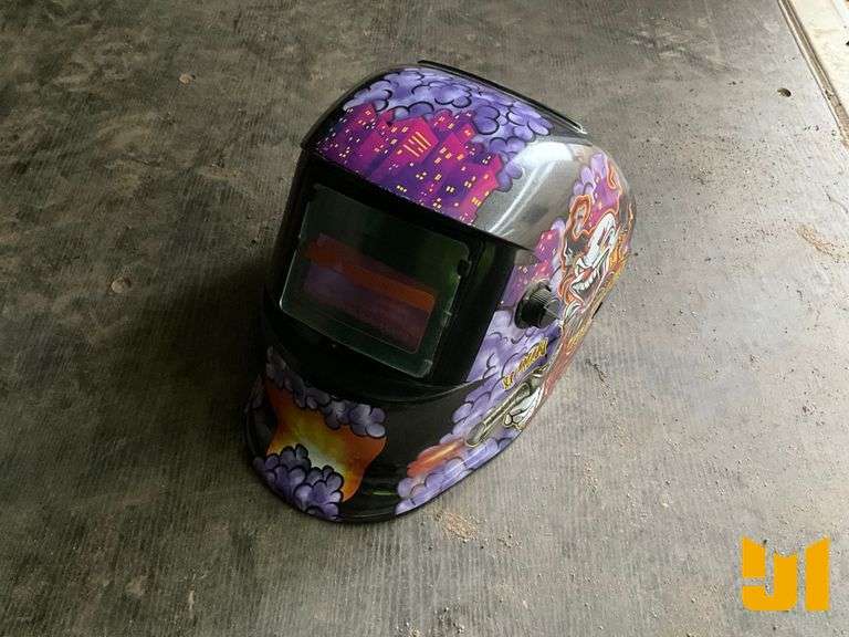 WELDING HELMET