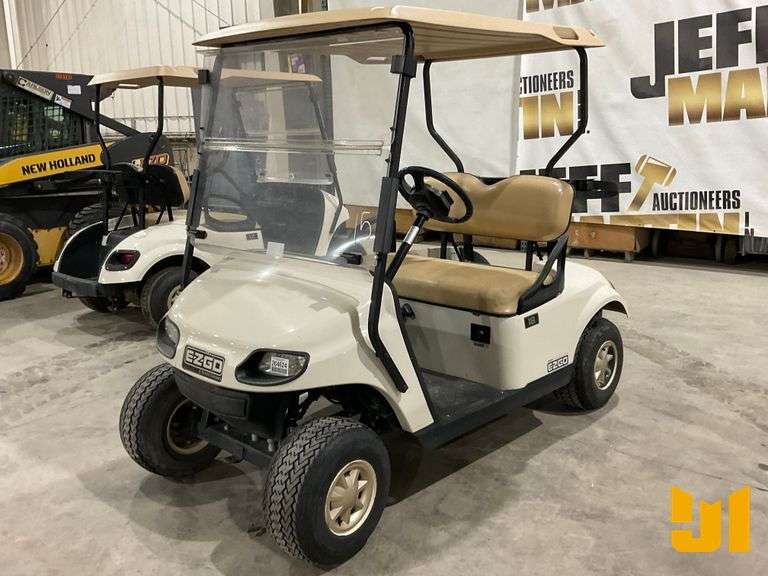 2015 EZ GO TXT GOLF CART SN: 3124687