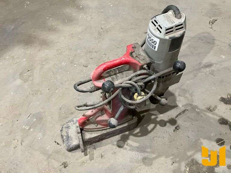 MILWAUKEE 4297-1 MAGNETIC BASE DRILL 120V