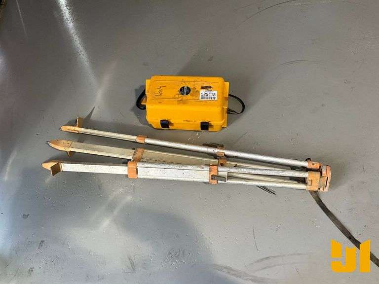 TOPCON DT-103 DIGITAL THEODLITE