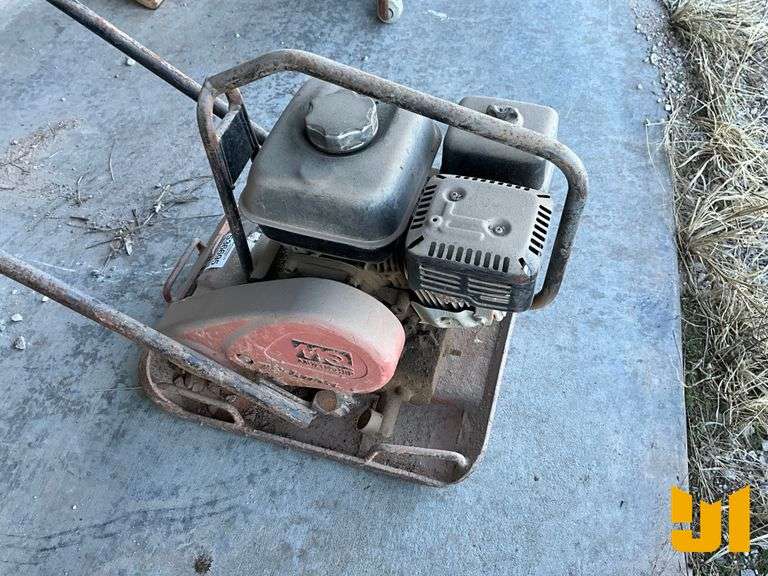 MULTIQUIP VIBRATORY PLATE COMPACTOR