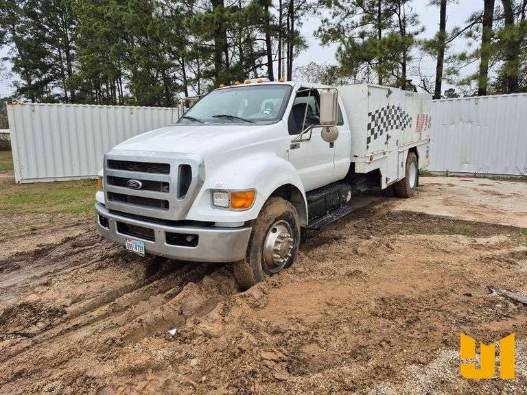 2012 FORD F-750 S/A FUEL & LUBE TRUCK VIN: 3FRXX7FG9CV296982