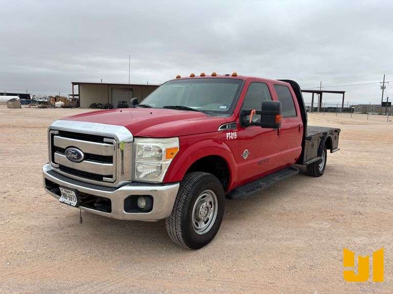 2012 FORD F350 SD LARIAT CREW CAB 4X4 FLATBED TRUCK VIN: 1FD8W3FT6CEA64972
