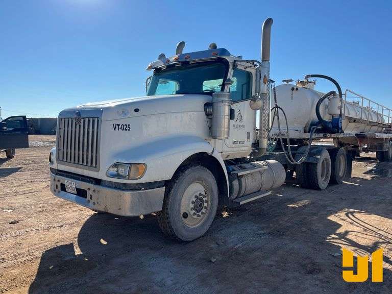 2015 INTERNATIONAL PAYSTAR 5900 TANDEM AXLE DAY CAB TRUCK TRACTOR VIN: 3HSNUAPRXFN697642