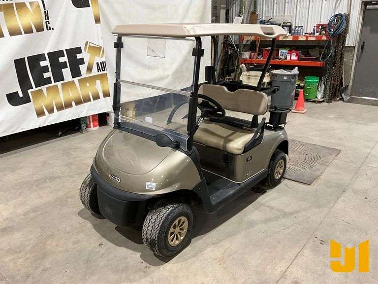 2020 EZ GO RXV GOLF CART SN: 5563699