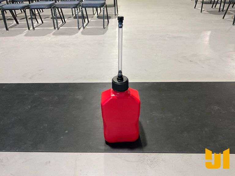 UNUSED VP RACING 5.5 GAL FUEL JUG