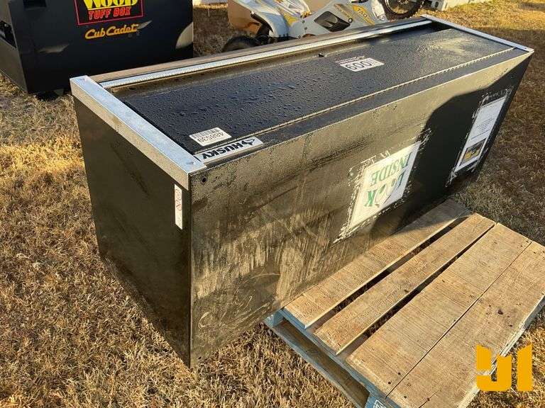 HUSKY 63" JOB SITE BOX W/ (20) PC CARGO KIT