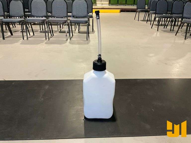 UNUSED VP RACING 5.5 GAL FUEL JUG