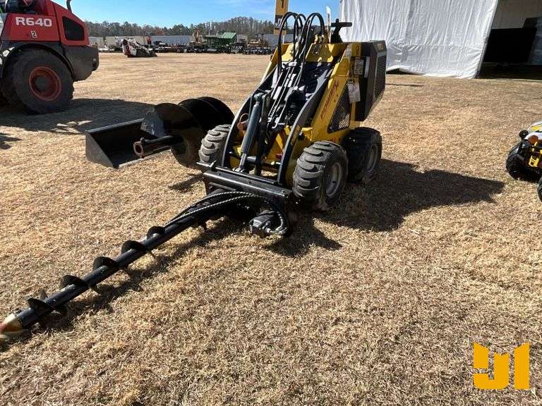 UNUSED 2024 POWER X PX320-L STAND ON SKID STEER LOADER SN: JZY202403257