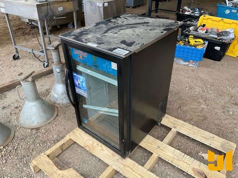 SINGLE DOOR BEVERAGE REFRIGERATOR & QTY OF (5) TOTES OF MISC ELECTRICAL/PLUMBING/CONSTRUCTION PARTS/