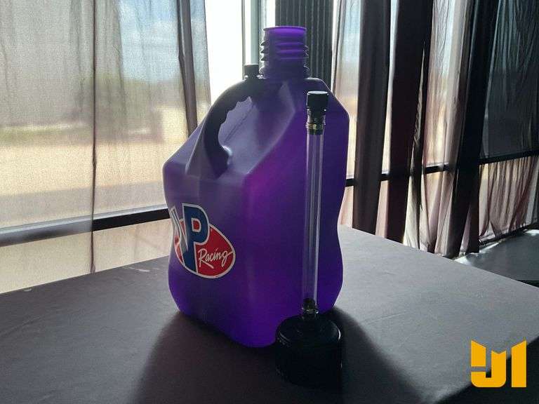 UNUSED VP RACING 5.5 GALLON FUEL JUG