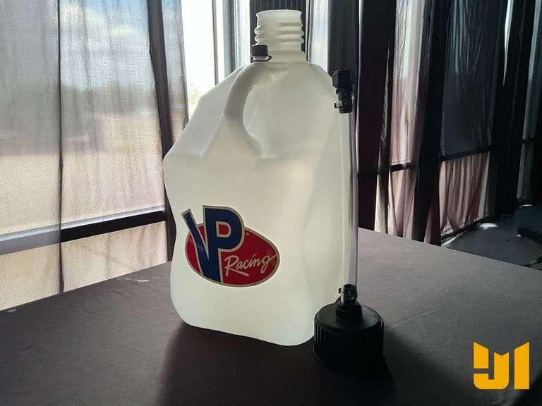UNUSED VP RACING 5.5 GALLON FUEL CAN