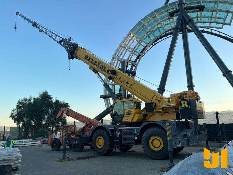 2016 GROVE RT890E ROUGH TERRAIN CRANE SN: 235214