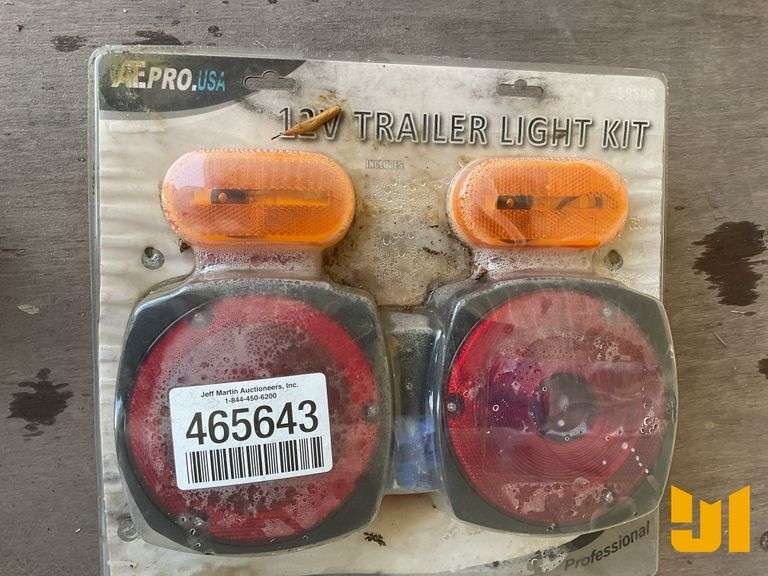 UNUSED TRAILER TAIL LIGHT KIT