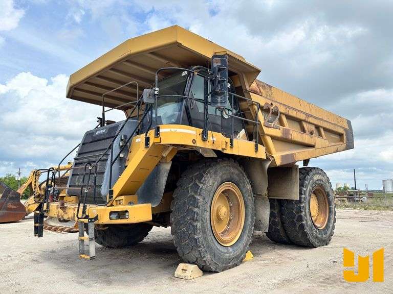 2009 CAT 777F RIGID FRAME HAUL TRUCK SN: CAT0777FVJRP02075