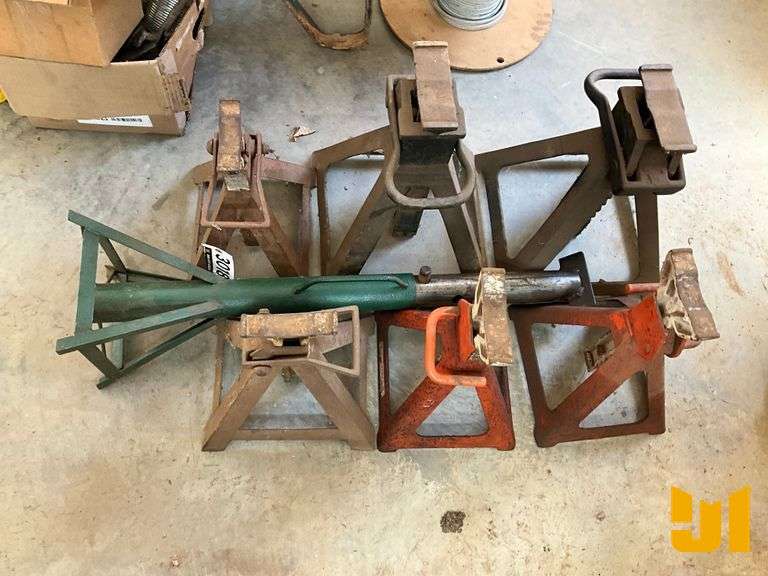 QTY OF (7) VARIOUS SIZE JACK STANDS