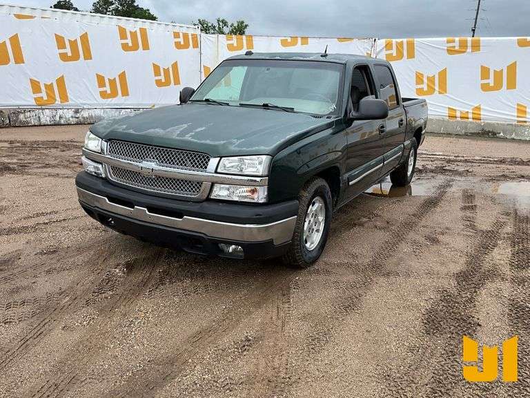 2004 CHEVROLET SILVERADO 1500 CREW CAB 4X2 PICKUP VIN: 2GCEC13T441302815