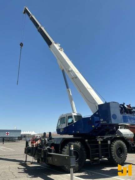 2016 TADANO GR-900XL ROUGH TERRAIN CRANE SN: 549625