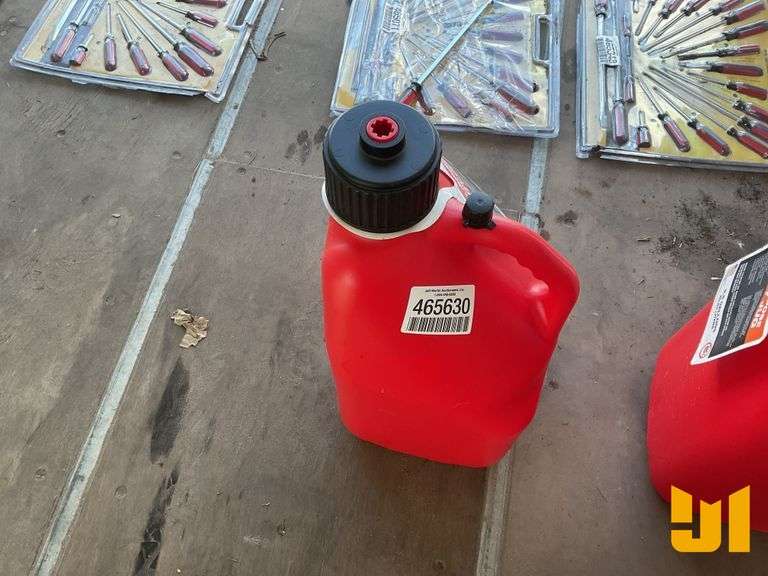 UNUSED 5 GAL LIQUID UTILITY JUG - RED