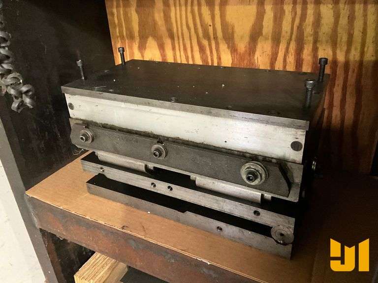 MC-612-BR MAGNETIC COMPOUND SINE PLATE
