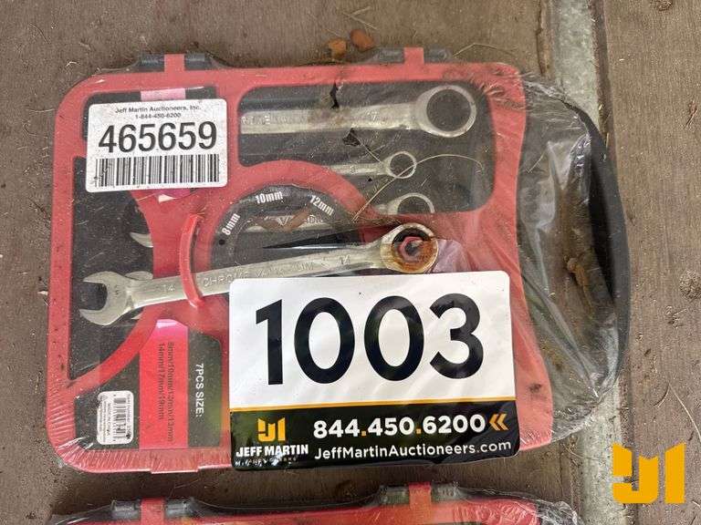 UNUSED 7 PC RATCHET WRENCH SET