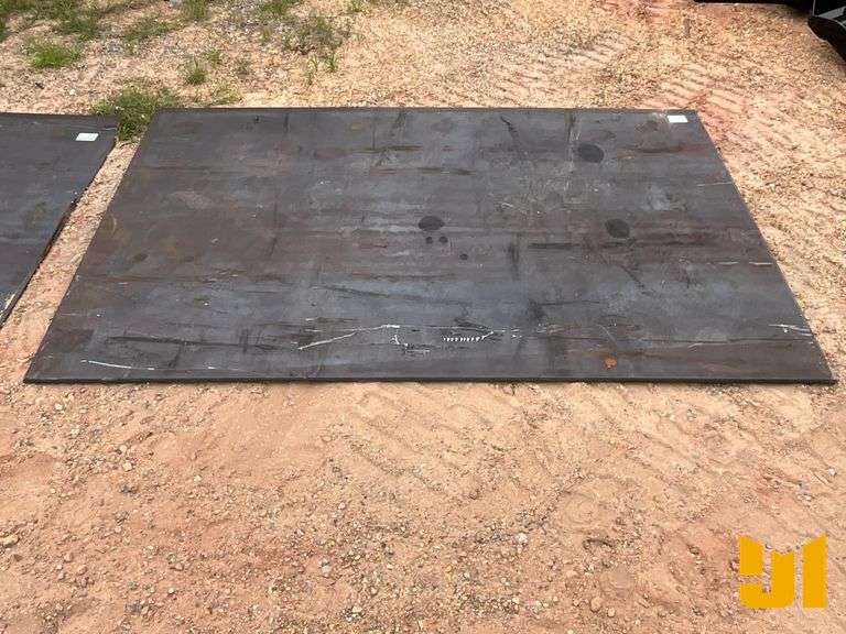 UNUSED ROAD PLATE