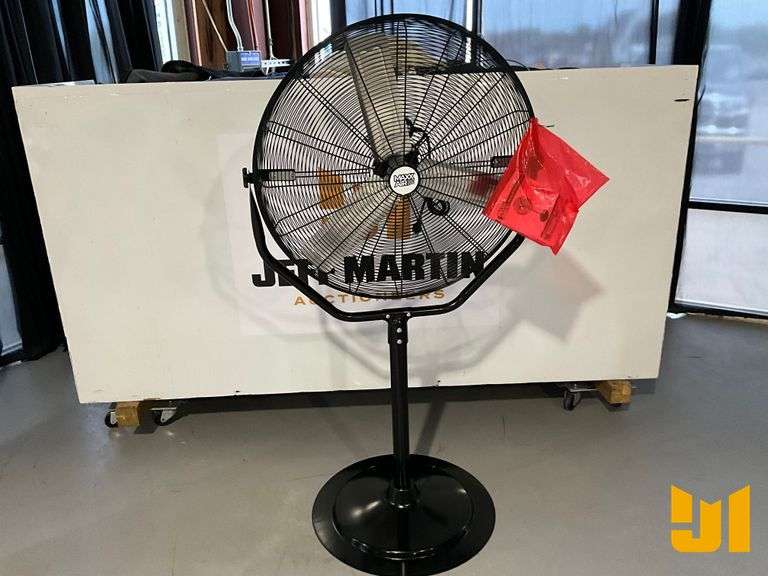 UNUSED MAXX AIR 30" PEDESTAL FAN
